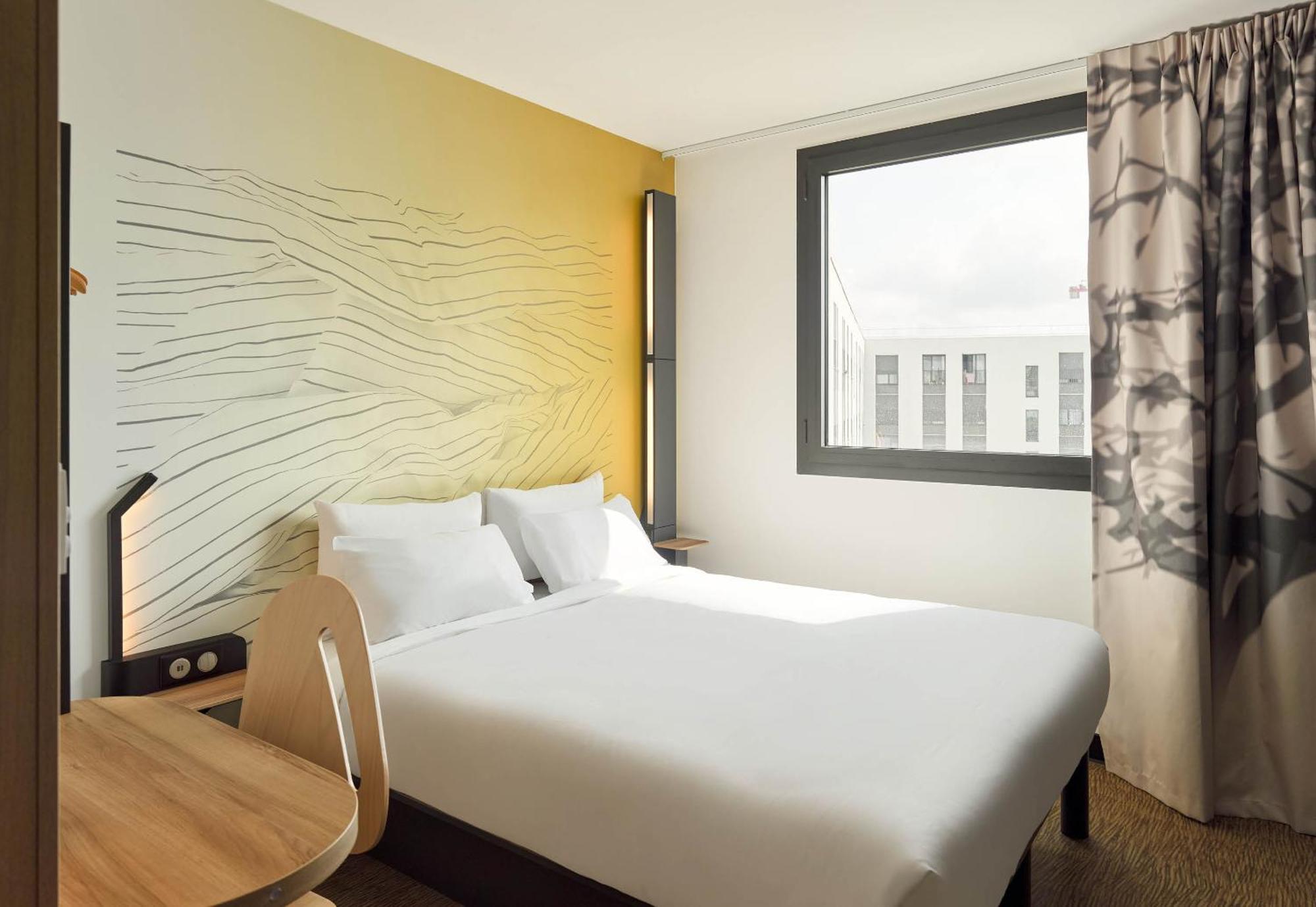 B&B Hotel Paris Clichy-Sous-Bois 3 Etoiles Bagian luar foto