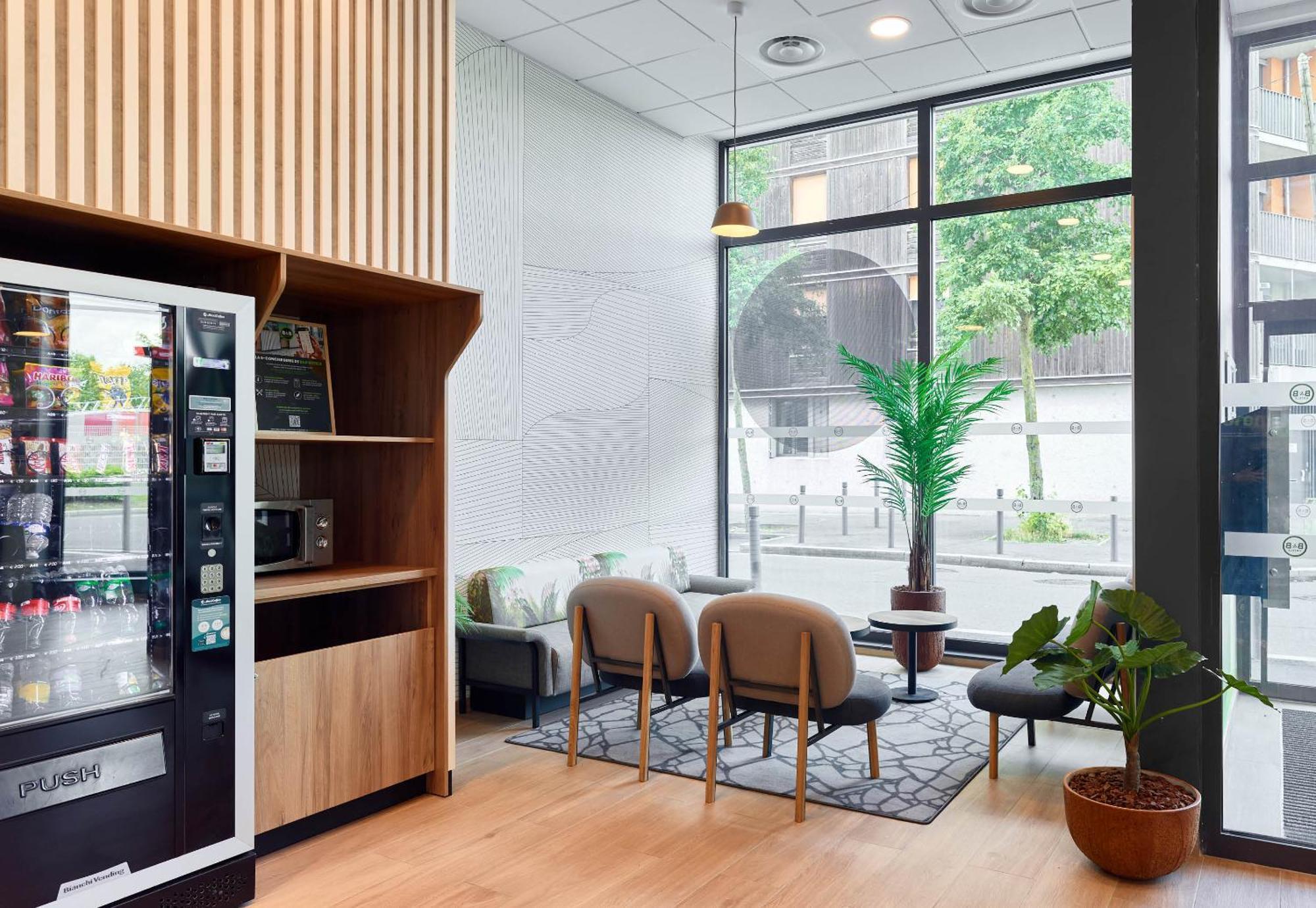 B&B Hotel Paris Clichy-Sous-Bois 3 Etoiles Bagian luar foto